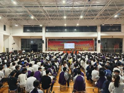 咸宁东方外国语学校：法治进校园  普法促成长