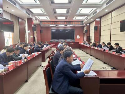 政协咸安区第六届委员会第十一次常委会召开