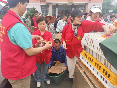 解困纾难暖民心  共同缔造绘新篇