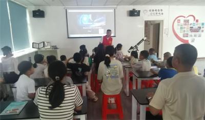 花坛社区：天文科普宣讲 遨游知识海洋