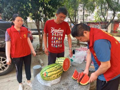  有事就找小管家，小区治理见成效