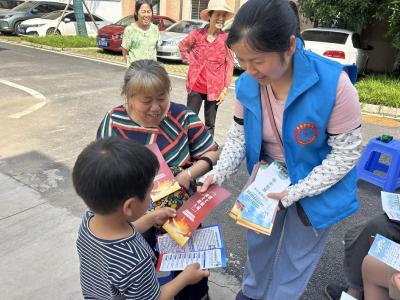 凤凰社区：“共同缔造”“百花”开，“百花”捧出幸福来