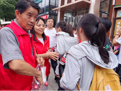 基层人物 | 王英胜：立足小区邻里管家 平凡之中显现真情