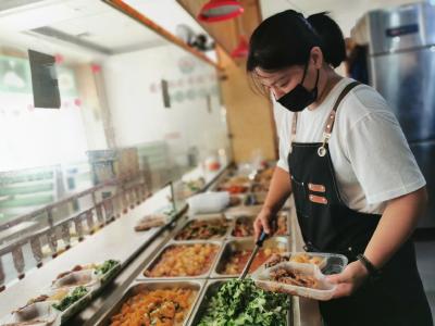 咸宁咸安：北正街幸福食堂，让老人吃上幸福饭