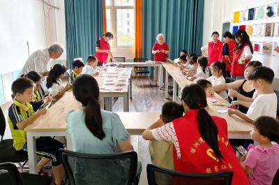 银泉社区：党建邻聚力 幸福零距离 绿洲湾小区“邻里驿站”聚邻里