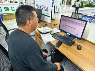 多措并举 区人社局让退休“无忧”