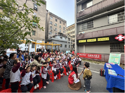 温泉街道开展“食药安全科普进社区”活动