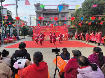 咸宁咸安：幸福生活 有“舞”更精彩