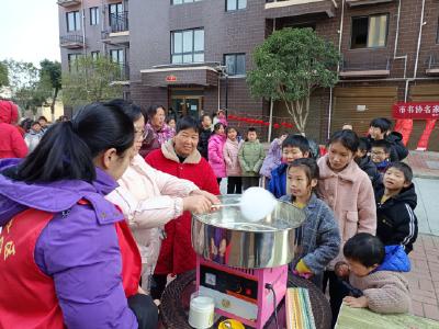 金叶社区：邻里集市“贴心”，便民服务“暖心”