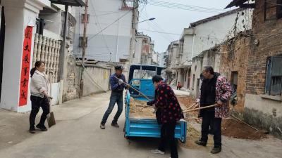 朝阳社区：居民自筹齐修路，凝心聚力建家园