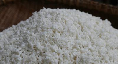 咸安：热热闹闹打糍粑，糯米香里过元宵