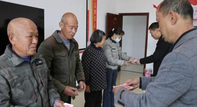 咸宁华盛渔业爱心助学 照亮南川村学子求学路