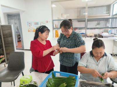 横沟桥镇：粽叶飘香传递爱，温暖关怀入人心