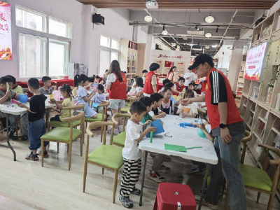 温泉街道希望桥社区：探秘科学之旅 欢度“魔法”课堂