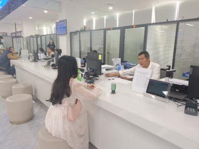 区人社局：一把手“坐窗口” 助推事项“高效办”