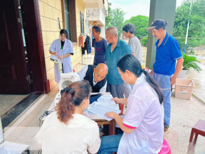 马桥镇曾铺村：贴心服务送上门，健康关怀“零距离”