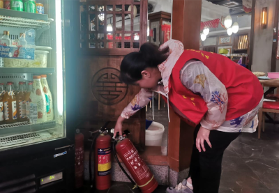 筑牢节前安全防线，织密平安幸福网格
