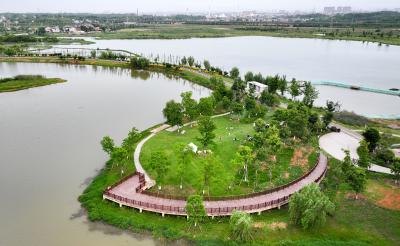 组图：“五一”畅游湿地美
