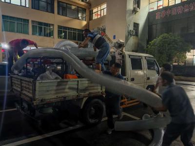 咸安区住建局全力做好强降雨防御准备 23人突击队严阵以待
