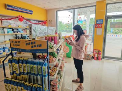 向阳湖镇：严把食品安全关 守护“舌尖上的安全”