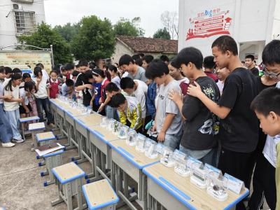 贺胜桥镇：“禁毒护苗”进校园 筑牢青春无毒防线