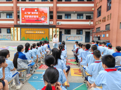 咸安：法治副校长寓教于乐 法律知识浸润童心