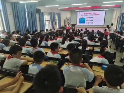咸安区红十字会打造校园防溺水生命圈