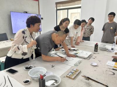咸安：特色“书画”班虹吸百余名干部职工学“艺”潮