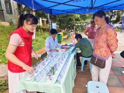 从“牙口”到“钱袋子” 银泉社区这场活动把“守护”做到了“家”
