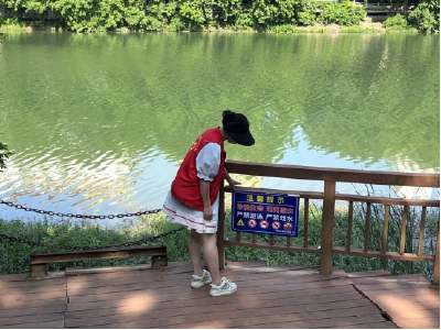滨河社区：多措并举护安全 筑牢织密安全网  