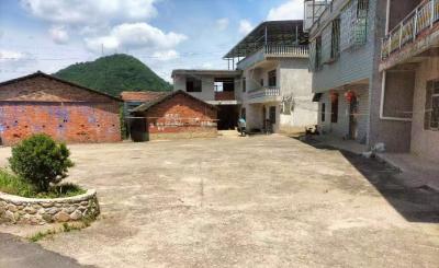 金鸡山村清洁家园行动绘新景