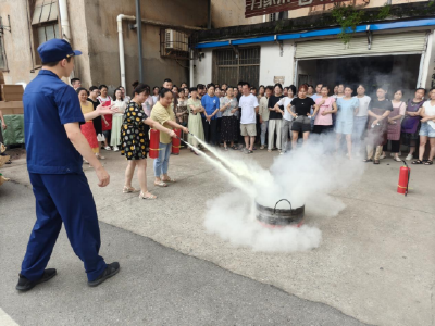金叶社区：消防演习进厂区 织密安全“防护网”