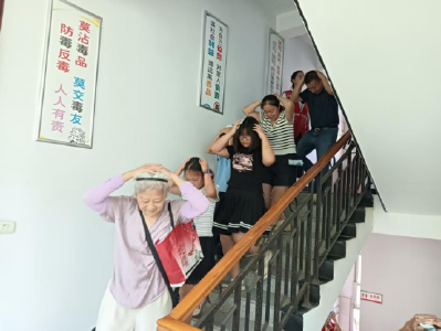 希望桥社区开展防震减灾演练活动