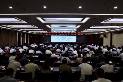 区委理论学习中心组举行“区域项目谋划 向上增资实务”专题讲座