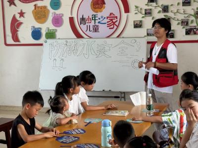 贺胜桥镇多措并举织密防溺水“安全网”