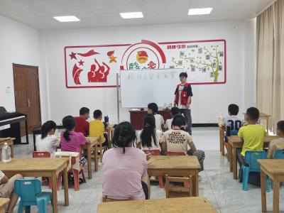 贺胜桥镇“希望之声”暑期托管班正式开班