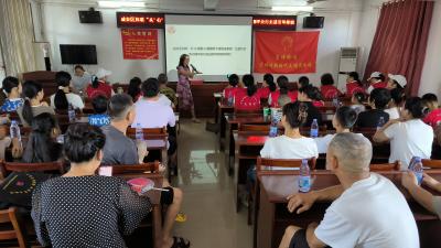 区妇联温情开启留守儿童关爱活动