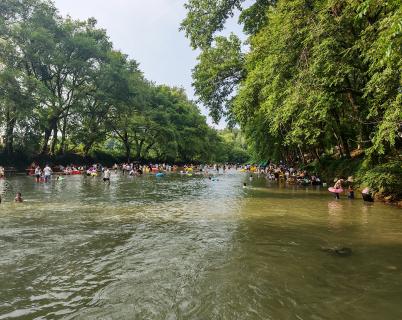 咸安马桥：今夏溯溪“浪”出圈！一湾碧水“涌动”清凉经济