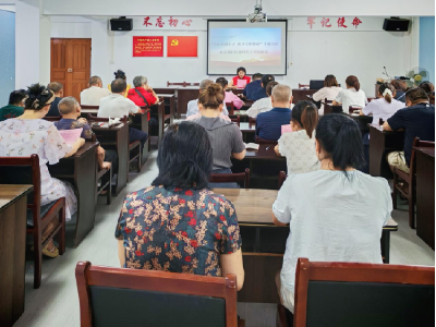 温泉街道桂花路社区：相约浪漫七夕 倡导文明婚俗