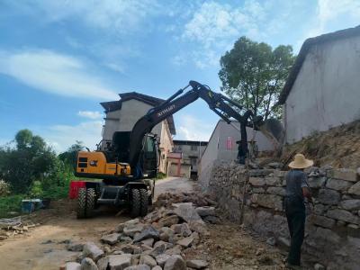 双龙社区：多方合力除隐患 危墙“焕新”暖民心