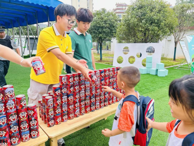 区中心幼儿园：“萌”新绽放，快乐启航