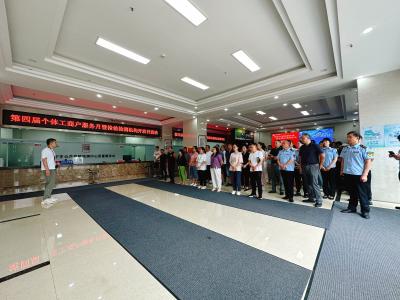 咸安区市场监管局开展检验检测机构开放日活动