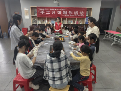 利民社区：巧手做月饼 传承中秋情