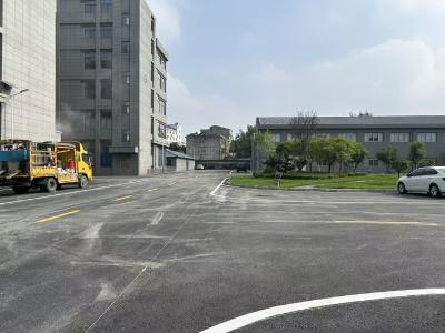 从“心”出发 为企解忧 区人社局助力华欣制衣厂区改造完工