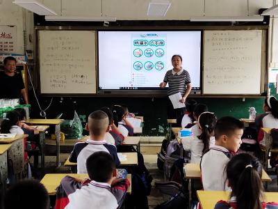 横沟桥镇：开学法治第一课，护“未”成长每一步