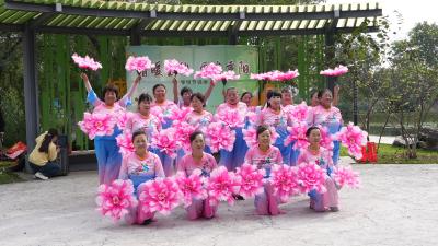 情暖金秋 爱在重阳 同心路社区邻里节温暖上演