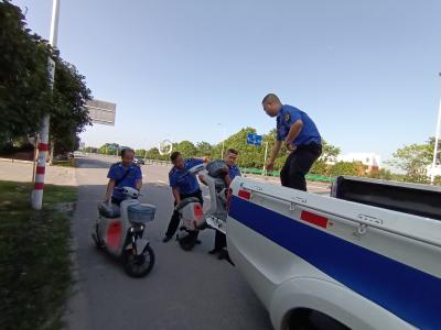 咸安城管：“双节”坚守不松懈，城市管理有温度