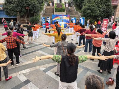 永安街道南山社区：反诈消防进小区，便民服务暖人心