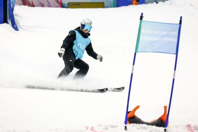 组图：激情冰雪 雪道争锋