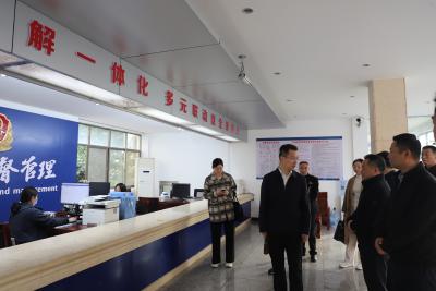 咸宁市市场监管局调研城区消费纠纷行政调解工作